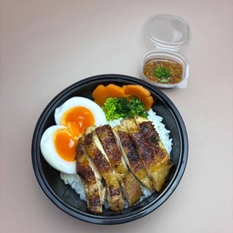 ข้าวหมูทอด ใกล้ฉัน