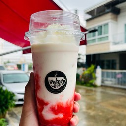 นมสดสตอเบอรี่ปั่น