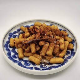 ปาโก๋กรอบหม่าล่า 30g. (พริกหม่าล่าจีนแยกซอง) 油条