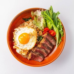 ข้าวผัดกะเพราเนื้อสตีปรอย