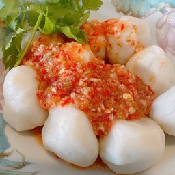 Zapp Fishball ลูกชิ้นปลาน้ำจิ้มแซ่บ