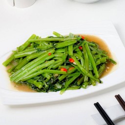 ผัดผักบุ้งไฟแดง (L)