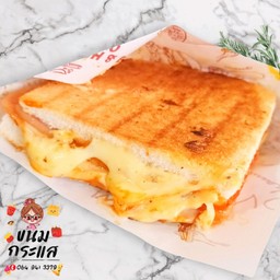 แซนด์วิชพิซซ่าแฮมชีส ย่างเนย