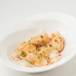 เกี๊ยวกุ้ง ราดน้ำมันแดง ( ติ่มซํา / Dim sum )