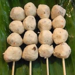 ลูกชิ้นสาหร่ายทอด