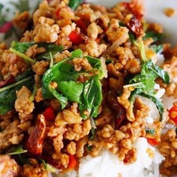 ยำเขย่า แซ่บแสบปาก