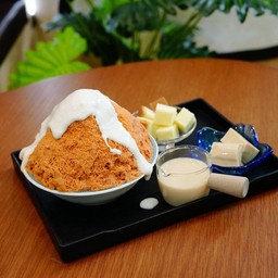 บิงซูไดยูชาไทย Set l (บิงซูชาไทย/เค้กไข่ไต้หวัน/พุดดิ้งเต้าหู้/ครีมชีส/ซอสนม)