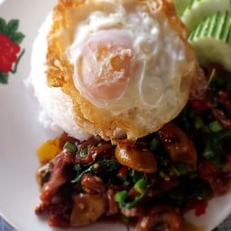 ก๋วยเตี๋ยว วันลี ใส้ตุ๋น-เนื้อตุ๋น