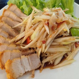 ตำปลาร้าหมูกรอบ