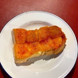 ขนมปังแยมสตอเบอรี่