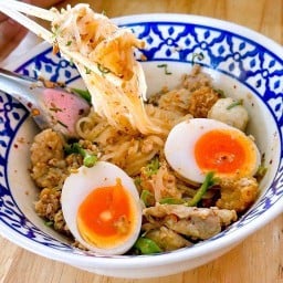 ก๋วยเตี๋ยวสุโขทัย ลุง-ป้า สาย 3 - พัทยา พัทยา