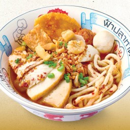 ก๋วยเตี๋ยวเส้นปลาต้มยำปลาสด ลูกชิ้นปลา