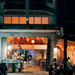ชูโรง -