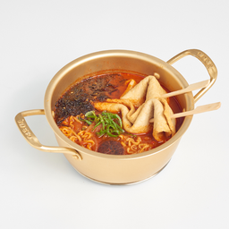 39. รามยอน พร้อมโอเด้งเสียบไม้