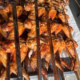 ปีกไก่ไม้ใหญ่