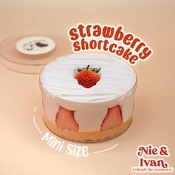 #Mini Strawberry shortcake