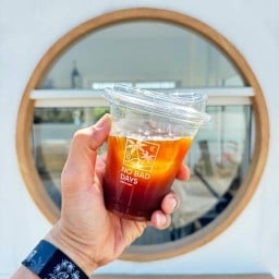 NO BAD DAYS cafe&bar คาเฟ่ในบึงเวคบอร์ด