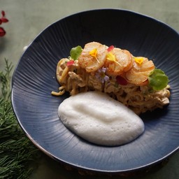 Yuzu Scallops Spaghetti &Garlic Foam