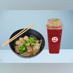 ก๋วยเตี๋ยวซุปเนื้อ + น้ำชามะนาว