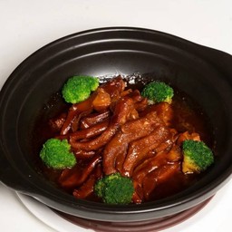 ขาห่านอบซอสเป๋าฮื้อ (S)