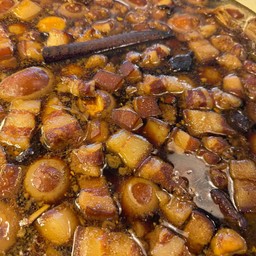 พะโล้หมูสามชั้น