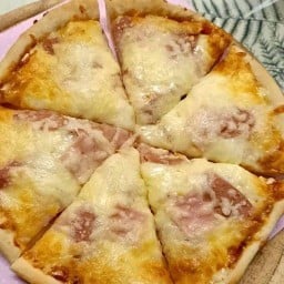 ปังเปา พิซซ่าแป้งสด &เบเกอรี่ พิซซ่า (เนินอนุบาล)