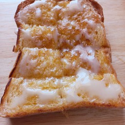 เนย นม 2 แผ่น