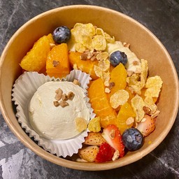 Set B กรีกโยเกิร์ต 2 scoop ผลไม้รวม 3 อย่าง