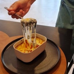 ผักโขมอบชีส (Spinach baked cheese)