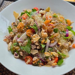 ยำวุ้นเส้นโบราณ