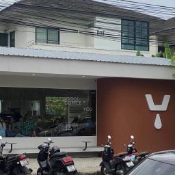 Away Coffee & Co. สาขาซอยบุญราช (หลัง K&K สามชัย)