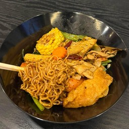 มาม่าหม่าล่าผัดแห้งเซ็ตสุดคุ้ม (หมู/เนื้อวัว)