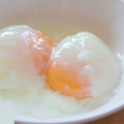 ไข่ลวก ฟองละ