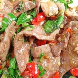 ข้าว-กะเพราตับหมู