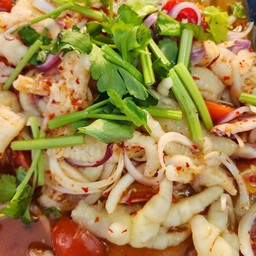 ยำเล็บมือนาง