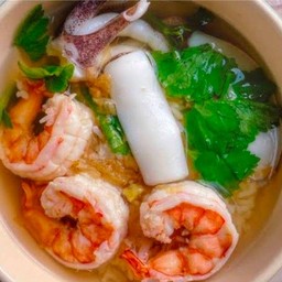 ข้าวต้มกุ้ง+หมึกทรงเครื่อง
