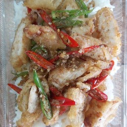 ไก่กรอบคั่วพริกเกลือ