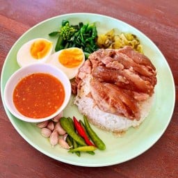 ข้าวขาหมูในบ้าน นายบิ๊ก - ศรีภูมิ