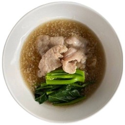 [ราดหน้าหลังห้อยเทียนเหลา] ราดหน้าเส้นใหญ่หมู