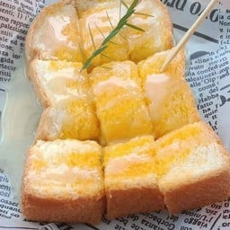 ปังปิ้ง ฉ่ำนม by น้องแตง