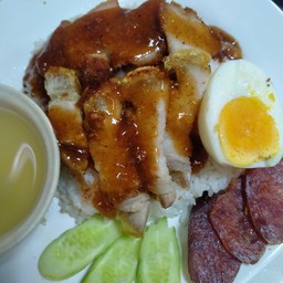 ข้าวหมูแดง+หมูกรอบ