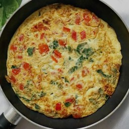 Omelette With Onion&Tomato