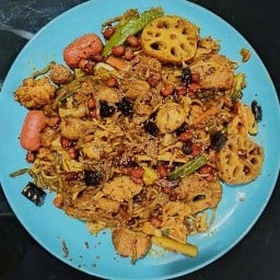 ข้าวซอยน้อย ก๋วยเตี๋ยว หมาล่า ลำลำ PP Mala noodle