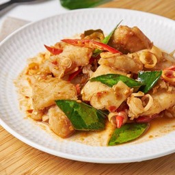 ปลาดอร์รี่ผัดต้มยำ 149 kcal