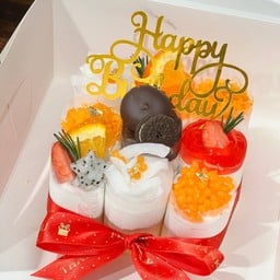 เค้กวันเกิดมินิขนาด 1 ปอนด์ (9ชิ้น)