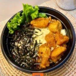 มาม่าเกาหลีชีสไก่กรอบไข่ข้น