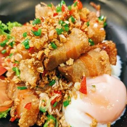 ข้าวหมูกร๊อบกรอบคั่วพริกเกลือ เมนูแนะนำ!!