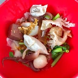 เส้นใหญ่เย็นตาโฟ