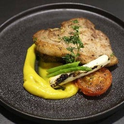 สเต็กหมูไม่ติดกระดูก (Pork Chop With Out Bone Steak)