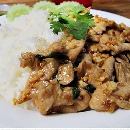 ข้าวไก่ทอดกระเทียม